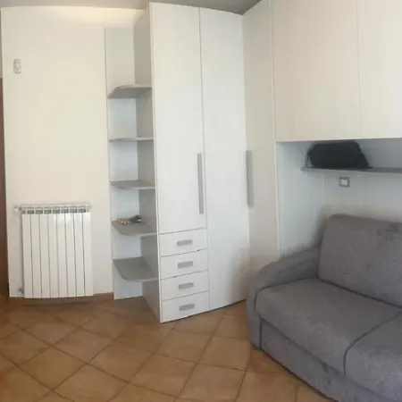 Semesterbostad Casa Vicino A San Pellegrino E Bergamo Clanezzo