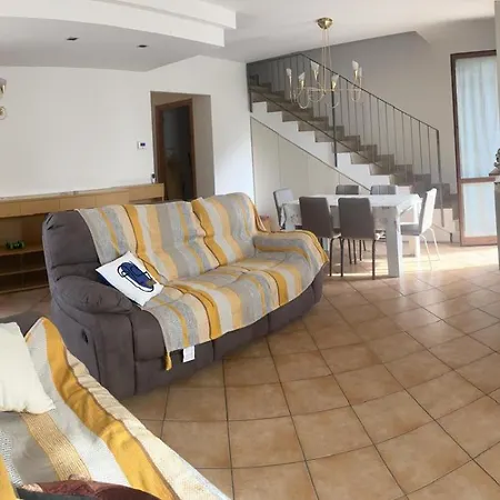 Casa Vicino A San Pellegrino E Bergamo Clanezzo